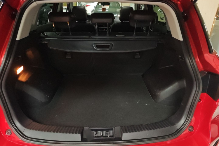 广汽传祺 传祺GS4 2018款 235T 自动两驱豪华智联版局部细节23