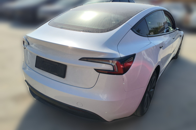 特斯拉 Model 3 2023款 后轮驱动版车身外观6005