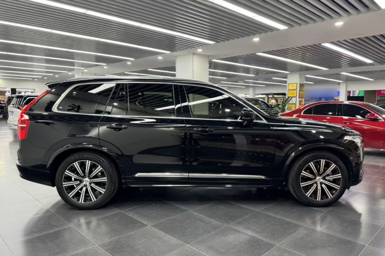 沃尔沃XC90 2024款 B6 智雅豪华版 7座车身外观6005