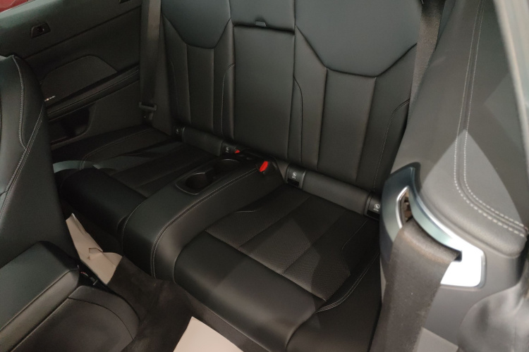 宝马4系 2022款 430i 敞篷M运动曜夜套装中控内饰21