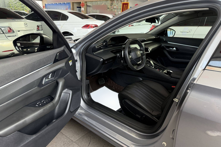 标致508 2022款 508L 400THP PureTech 驾控版中控内饰7001