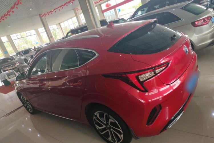 长安 逸动 2018款 1.6L GDI 手动风潮型 国V车身外观6005