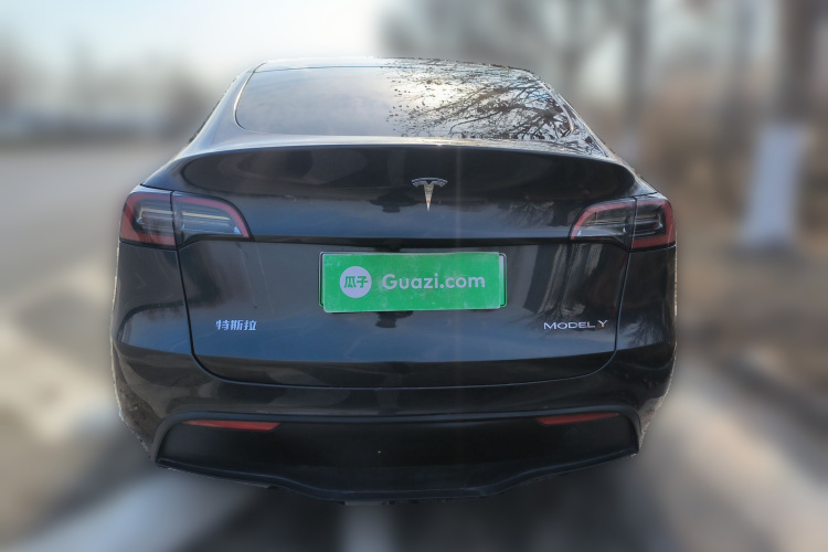 特斯拉 Model Y 2024款 后轮驱动版车身外观6