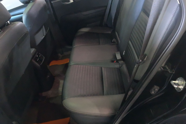 起亚 智跑 2019款 2.0L 自动智享豪华版中控内饰7004