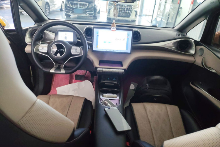 比亚迪 海豚 2024款 荣耀版 420km 时尚版中控内饰12