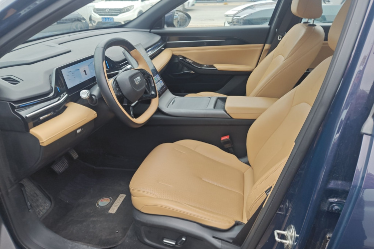 吉利银河 银河L6 2023款 125km 星舰中控内饰19