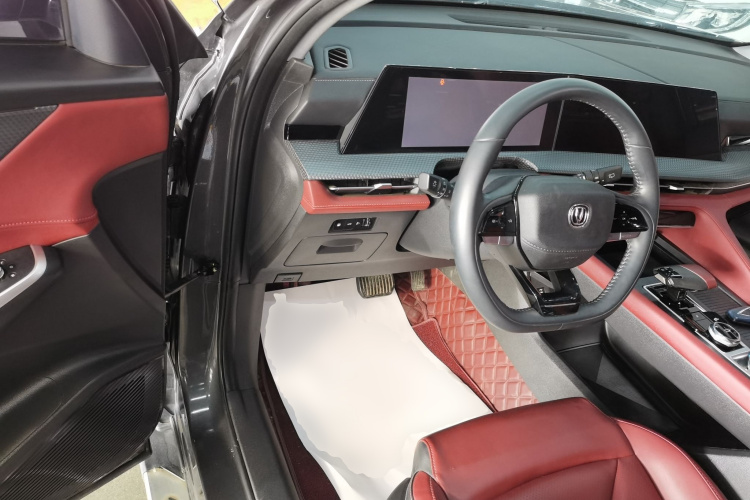 长安CS75 PLUS 2022款 第二代 2.0T 自动尊贵型中控内饰20