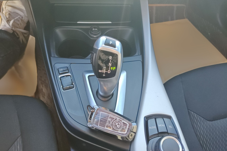 宝马1系(进口) 2016款 118i 领先型局部细节18