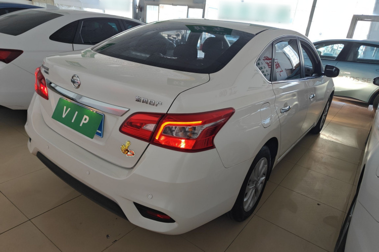 日产 轩逸 2021款 经典 1.6XL CVT豪华版车身外观7