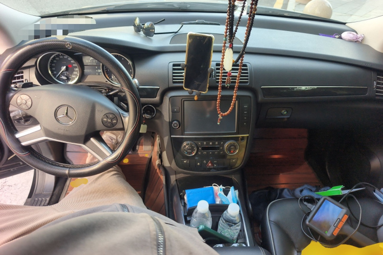 奔驰R级 2017款 R 320 4MATIC 商务型臻藏版中控内饰12