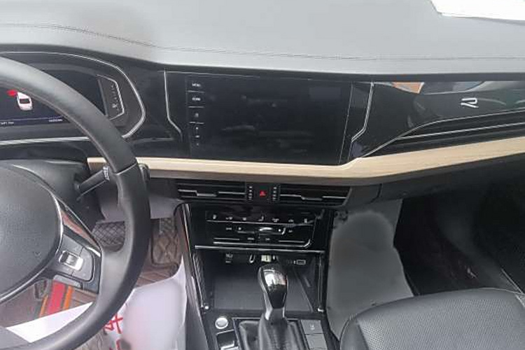 大众 帕萨特 2019款 330TSI 豪华版 国VI中控内饰7001