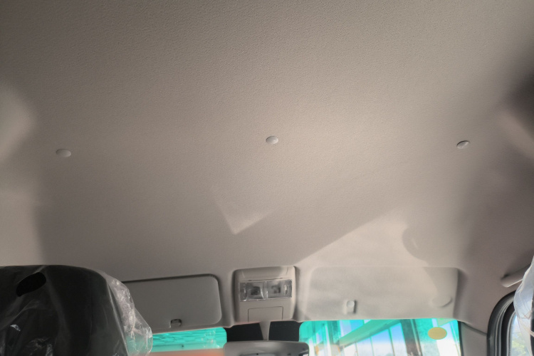 SRM鑫源 好运 2025款 启航版  弗迪42.3kWh 305km 6座中控内饰22