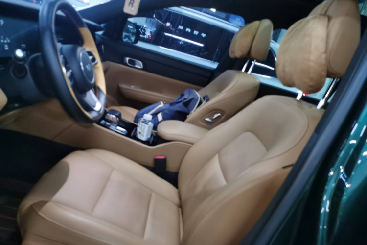 理想汽车 理想ONE 2021款 增程6座版局部细节19