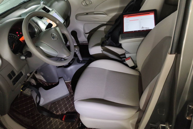 日产 阳光 2015款 1.5XE CVT舒适版局部细节19