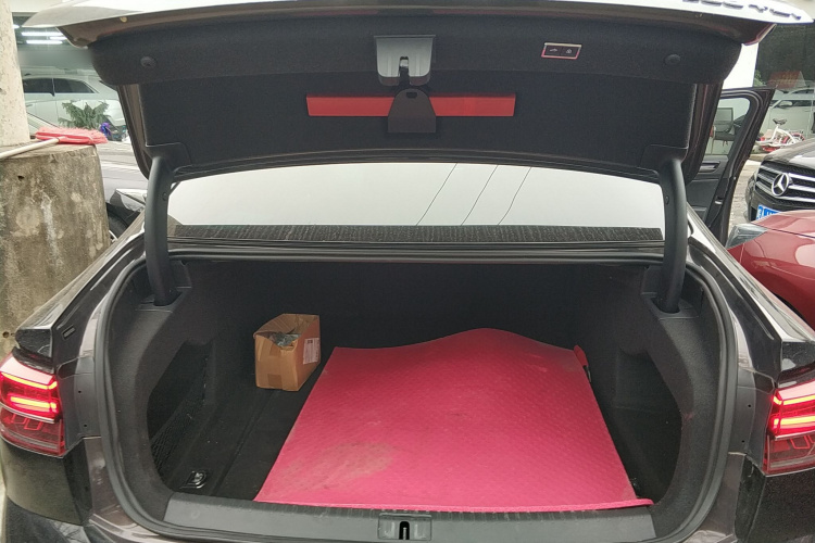 大众 辉昂 2018款 改款 380TSI 两驱商务版机舱底盘23