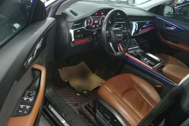 奥迪Q8 2019款 45 TFSI 臻选动感型中控内饰20