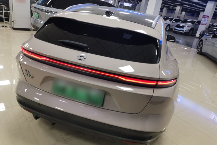 蔚来ET5T 2023款 75kWh Touring车身外观6005