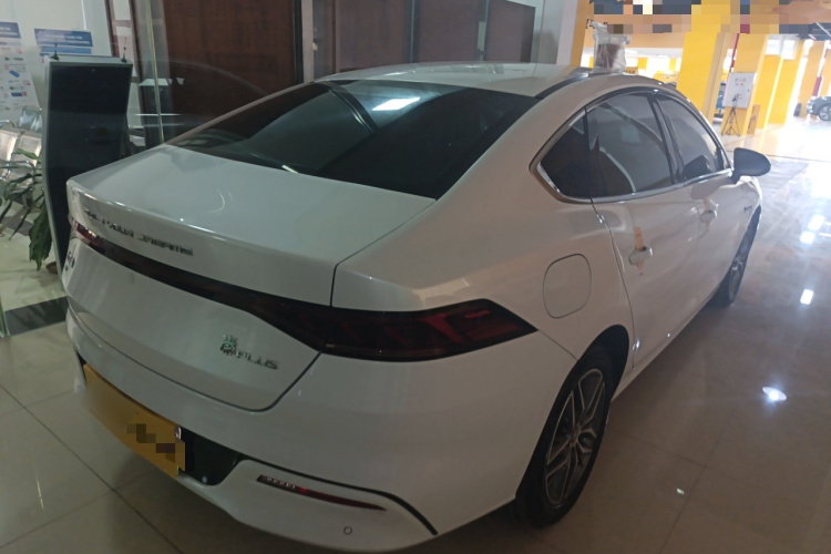 比亚迪 秦PLUS 2021款 EV 400KM 豪华型车身外观6005