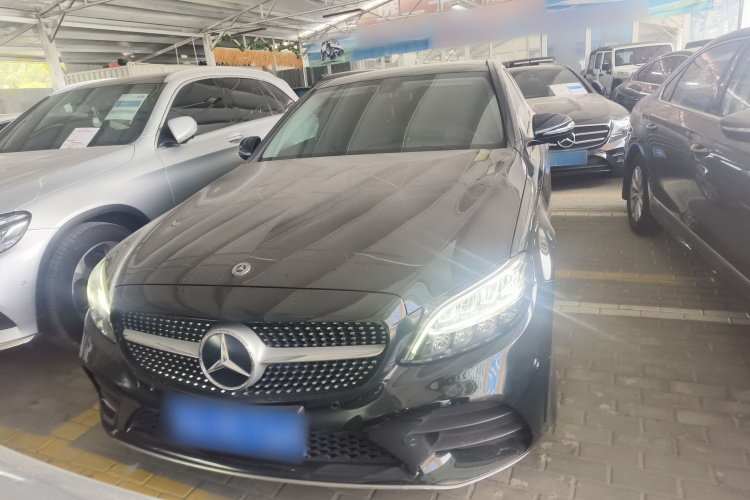 奔驰C级 2021款 C 200 L 时尚型运动版车身外观2