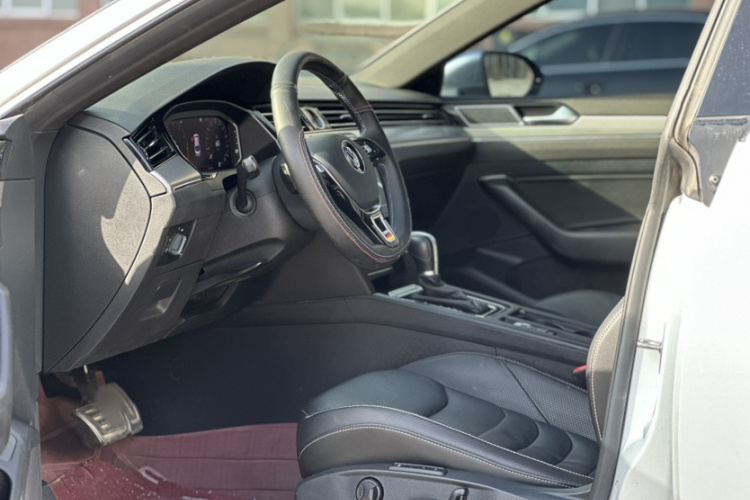 一汽-大众CC 2020款 330TSI 魅颜版 国VI车身外观6002