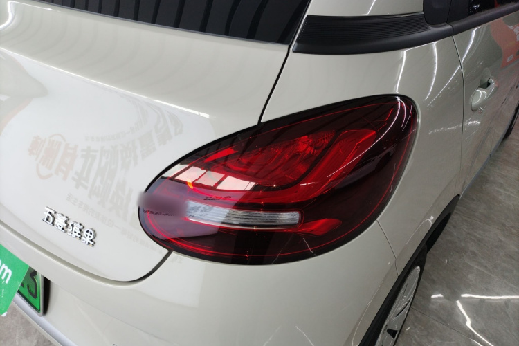 五菱汽车 五菱缤果 2024款 203km 轻享款车身外观6006