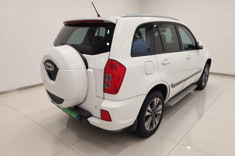 奇瑞 瑞虎3 2015款 1.6L 手动智尚纪念版车身外观7