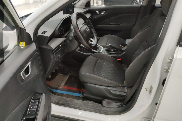 五菱汽车 五菱星驰 2022款 1.5L 手动自由型中控内饰20