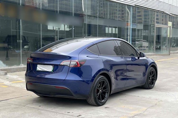 特斯拉 Model Y 2022款 后轮驱动版车身外观6007