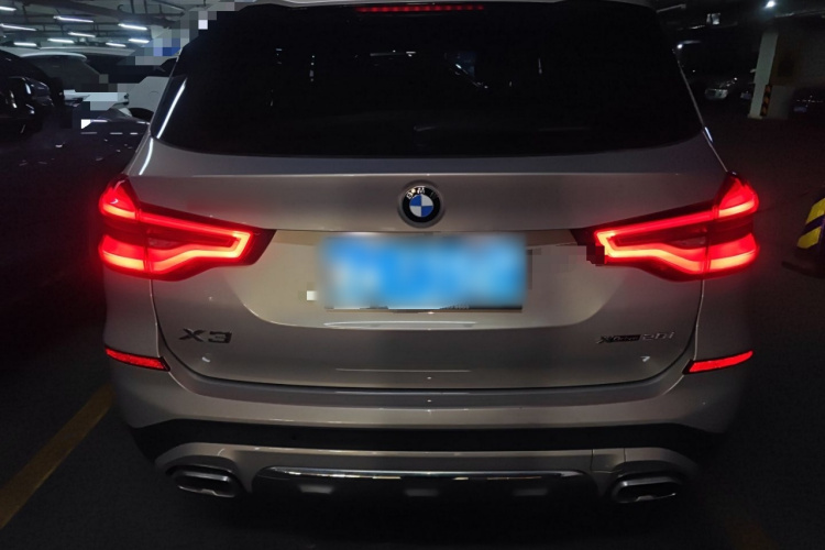 宝马X3 2021款 xDrive28i 豪华套装车身外观6