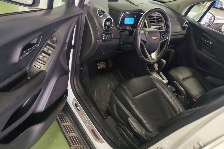 雪佛兰 创酷 2016款 1.4T 自动两驱豪华型中控内饰7003