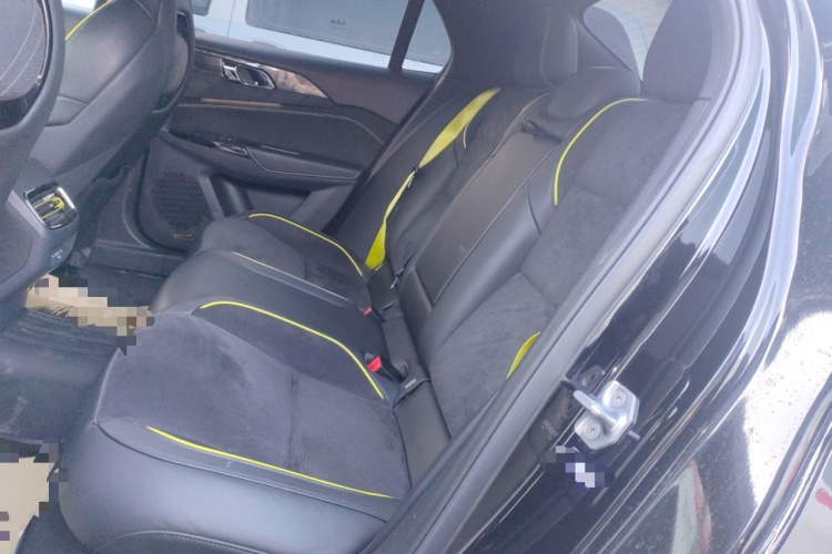 领克03 2022款 03+ 2.0TD 自动驭风版中控内饰21