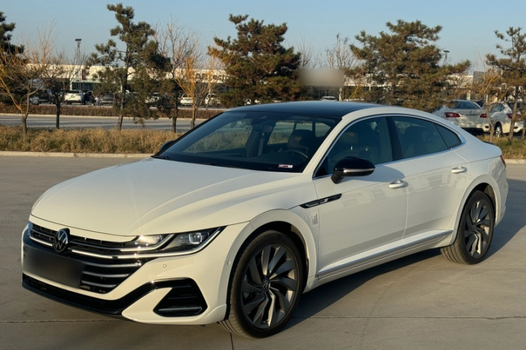 一汽-大众CC 2024款 380TSI 夺目版车身外观1
