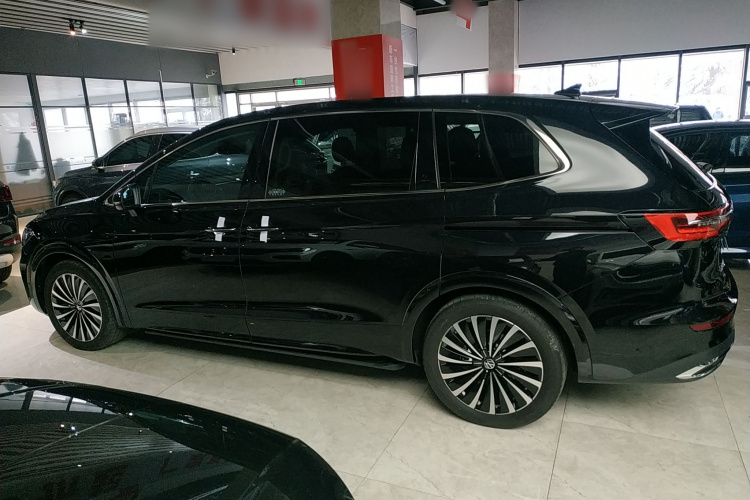 大众 威然 2024款 380TSI 尊贵版车身外观4