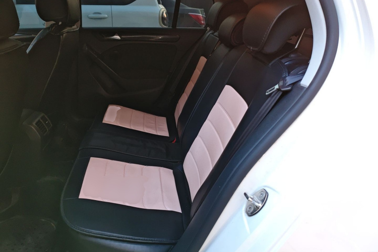 大众 高尔夫 2012款 1.6 自动舒适型中控内饰21