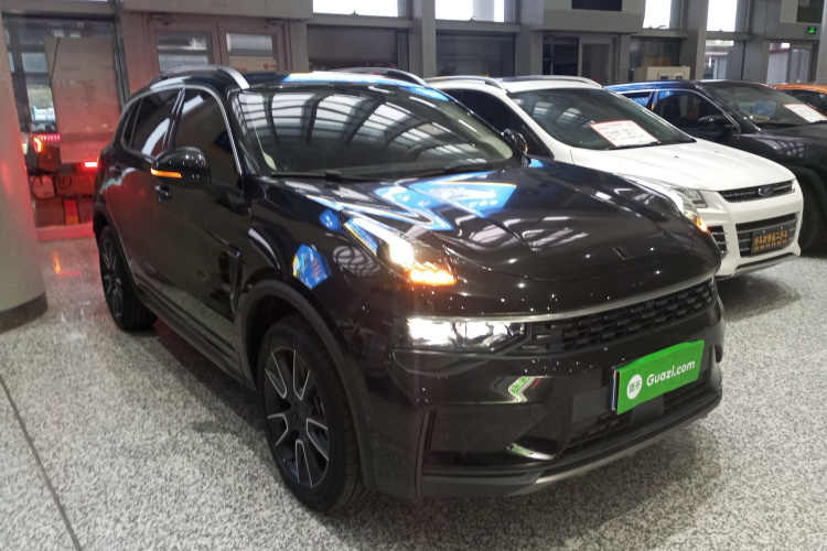 领克01 2021款 2.0TD 两驱型Pro车身外观3