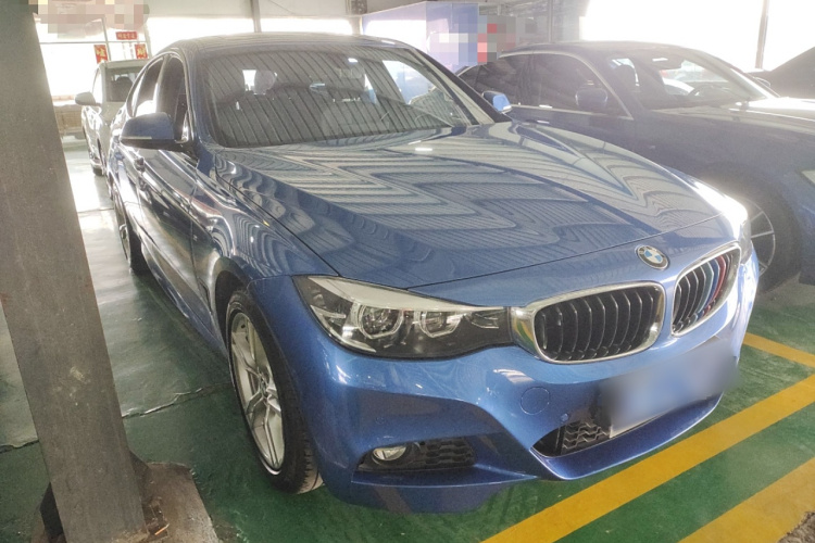 宝马3系GT 2020款 320i M运动套装车身外观6002