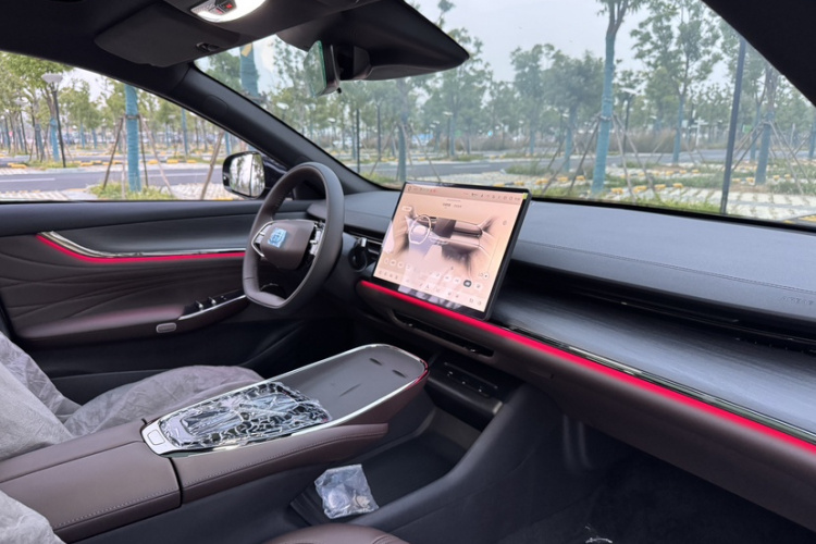 长安启源A07 2025款 蓝鲸增程版 230尊贵型中控内饰7010