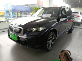 宝马X5 2023款 xDrive 30Li 尊享型M运动曜夜套装