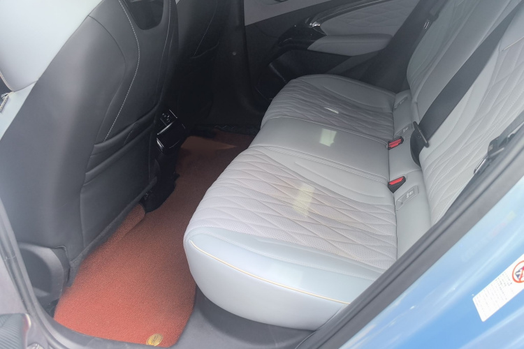 比亚迪 海豹 2022款 700km 长续航后驱版中控内饰7006