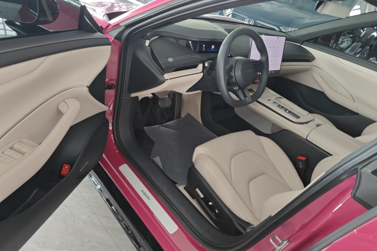 小米汽车 小米SU7 2024款 后驱长续航智驾版中控内饰7003