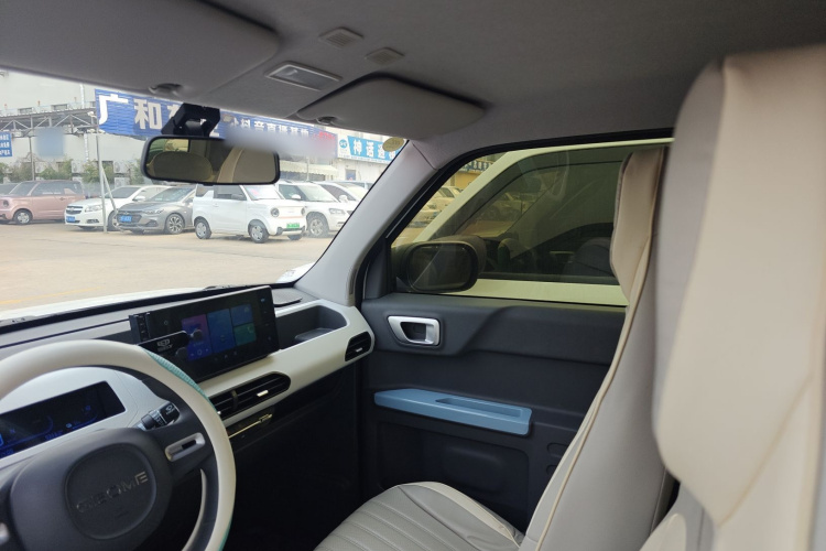 吉利银河 2024款 熊猫mini 200km 耐力熊中控内饰22