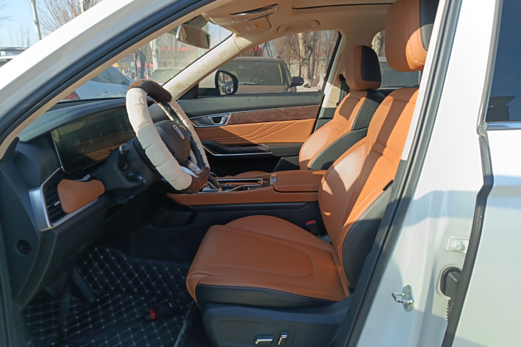 奔腾T99 2022款 20TD 自动运动尊享型特装版中控内饰19