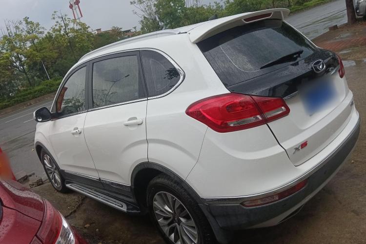 凯翼X5 2017款 1.5T CVT旗舰型车身外观4