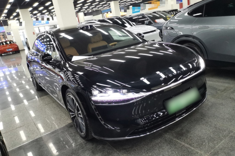 鸿蒙智行 享界S9 2024款 纯电 Ultra 四驱旗舰版车身外观6002