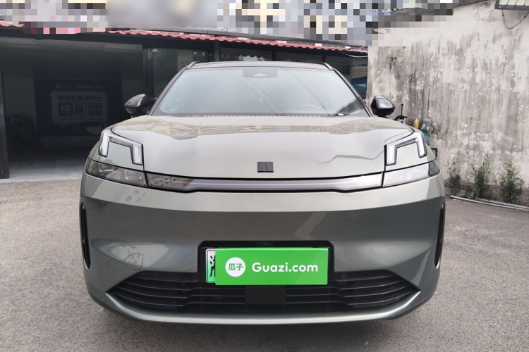 领克08 EM-P 2023款 220km 四驱性能Halo车身外观2