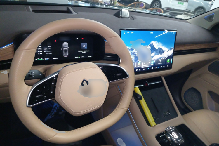 鸿蒙智行 问界M7 2024款 1.5T 后驱Plus版 5座中控内饰12