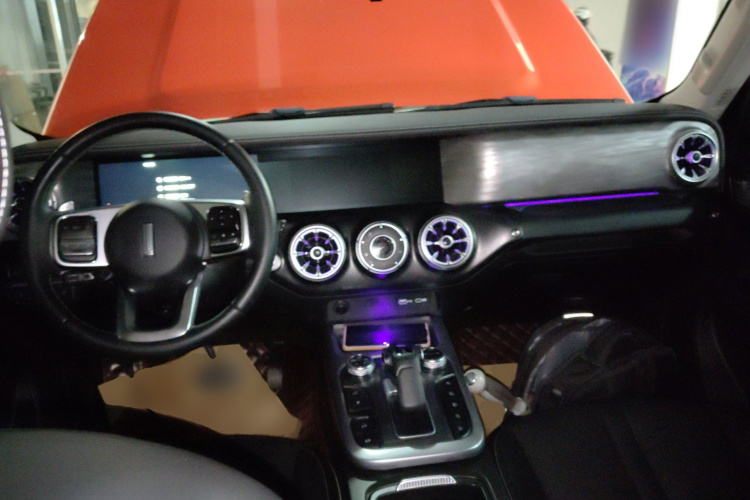 坦克300 2021款 越野版 2.0T 征服者中控内饰7002