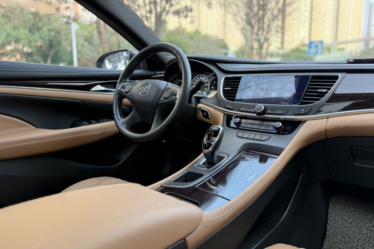 别克 君越 2016款 20T 豪华型中控内饰7010