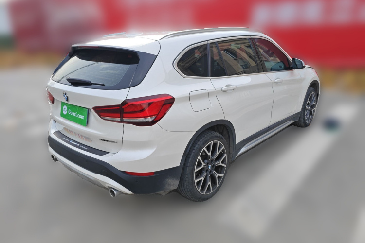 宝马X1 2022款 xDrive25Li 尊享型车身外观6005