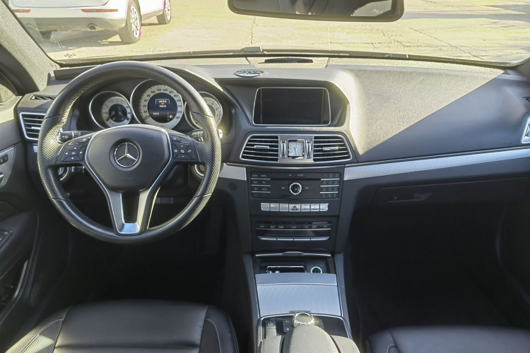 奔驰E级(进口) 2014款 E 200 轿跑版中控内饰7002